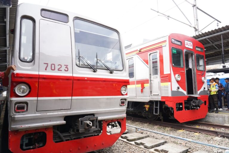KAI-Stasiun-Bekasi-2-1